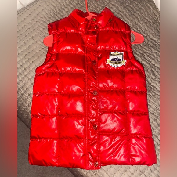 Limited Too red puffer vest. Size 14 - Picture 1 of 6